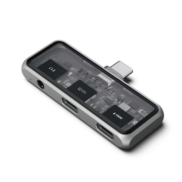 Satechi Mobile XR Hub with 4K Video Output 100W PD Charging and Immersive Audio for XR Glasses